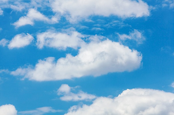 포토 JPG 주간 구름 자연 하늘 풍경 사람없음 야외 여름 파란색 맑음 여름풍경 뭉게구름 국내포토 자연요소 계절 컬러 날씨 생태계 파일형식 구름_자연 여름_계절