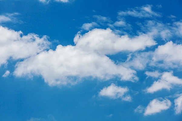 포토 JPG 주간 구름 자연 하늘 풍경 사람없음 야외 여름 파란색 맑음 여름풍경 뭉게구름 국내포토 자연요소 계절 컬러 날씨 생태계 파일형식 구름_자연 여름_계절