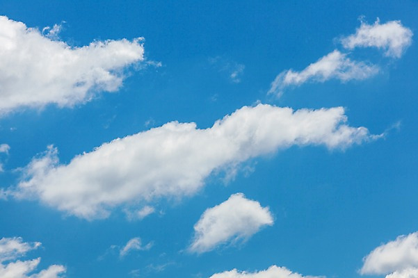 포토 JPG 주간 구름 자연 하늘 풍경 사람없음 야외 여름 파란색 맑음 여름풍경 뭉게구름 국내포토 자연요소 계절 컬러 날씨 생태계 파일형식 구름_자연 여름_계절