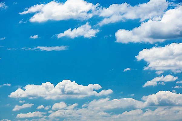 포토 JPG 주간 구름 자연 하늘 풍경 사람없음 야외 여름 파란색 맑음 여름풍경 뭉게구름 국내포토 자연요소 계절 컬러 날씨 생태계 파일형식 구름_자연 여름_계절