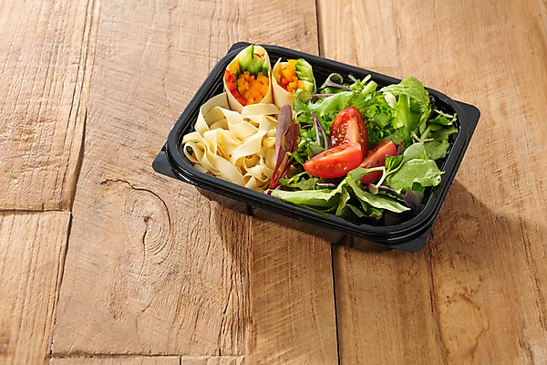 포토 JPG 스튜디오촬영 음식 다이어트 채소 과일 식재료 방울토마토 실내 건강 사람없음 식사 샐러드 용기 유기농 두부 채식주의자 베지푸드 비건 나무배경 비건음식 국내포토 그릇 웰빙 백그라운드 토마토 내부 채식 파일형식