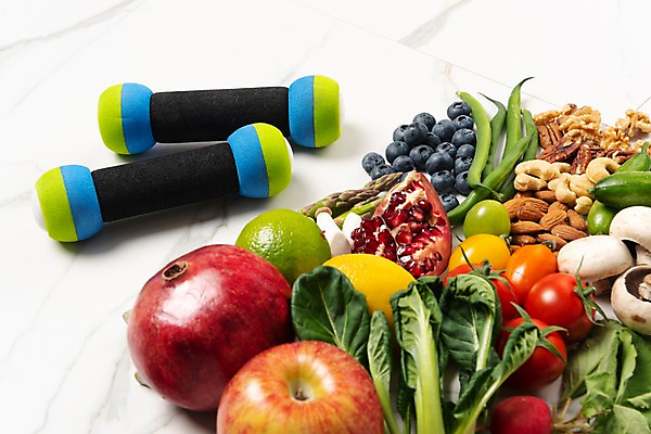 포토 JPG 스튜디오촬영 다이어트 채소 과일 식재료 방울토마토 실내 건강 사람없음 아령 견과류 사과 유기농 블루베리 청경채 양송이 라임 석류 채식주의자 베지푸드 비건 비건음식 국내포토 웰빙 음식 토마토 내부 버섯 채식 파일형식