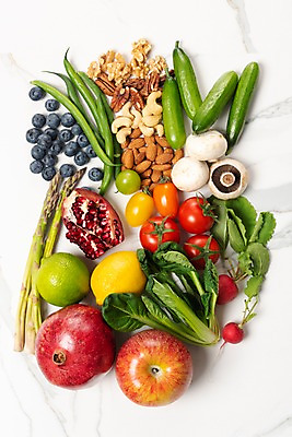 포토 JPG 스튜디오촬영 다이어트 채소 오렌지 과일 식재료 방울토마토 오이 실내 건강 사람없음 하이앵글 버섯 견과류 사과 유기농 블루베리 아스파라거스 라임 석류 다채 채식주의자 적환무 플랫레이 베지푸드 비건 비건음식 국내포토 웰빙 음식 뷰포인트 토마토 내부 플랫 무 채식 파일형식