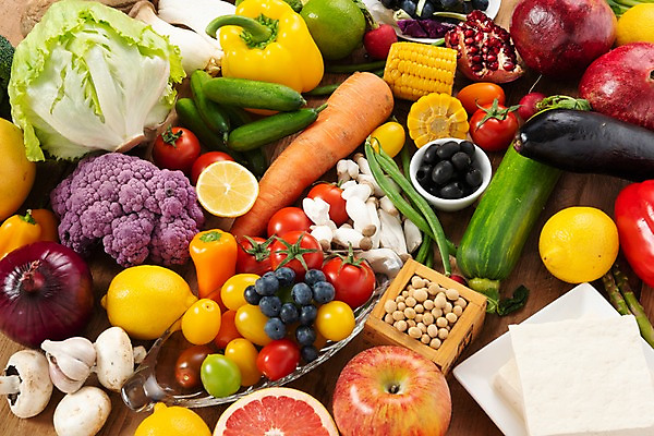 포토 JPG 스튜디오촬영 다이어트 채소 과일 식재료 방울토마토 포도 가지 양파 콩 파프리카 실내 건강 옥수수 사람없음 하이앵글 사과 자몽 유기농 올리브 블루베리 아스파라거스 두부 석류 애호박 다채 새송이버섯 적양파 채식주의자 컬리플라워 베지푸드 비건 나무배경 비건음식 국내포토 웰빙 열매 음식 뷰포인트 백그라운드 토마토 호박 곡류 내부 버섯 브로콜리 채식 파일형식