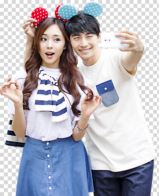 편집이미지 커플 여자 남자 사람 상반신 20대 성인 두명 앞모습 스마트폰 귀여움 놀이공원 한국인 머리띠 셀프카메라 즐거움 PNG 성인만 편집소스 감정 뷰포인트 컨셉 장신구 관계 동양인 청년 핸드폰 스마트기기 사진촬영 테마파크 파일형식