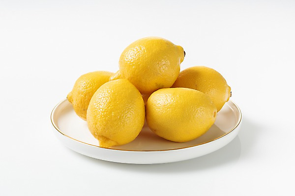 포토 JPG 스튜디오촬영 그릇 접시 다이어트 식재료 실내 누끼 사람없음 노란색 여러개 신선 레몬 오브젝트 흰배경 유기농 채식 건강식 국내포토 식기 웰빙 음식 컬러 다수 백그라운드 과일 건강 내부 흰색 파일형식