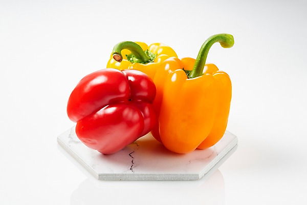 포토 JPG 스튜디오촬영 그릇 다이어트 식재료 파프리카 실내 누끼 사람없음 신선 세개 오브젝트 흰배경 유기농 채식 건강식 국내포토 식기 웰빙 음식 백그라운드 채소 건강 3 내부 흰색 파일형식