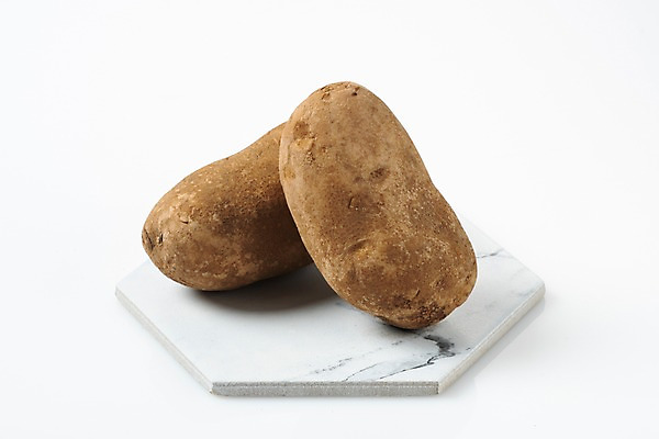 포토 JPG 스튜디오촬영 그릇 다이어트 식재료 감자 실내 누끼 사람없음 갈색 두개 신선 오브젝트 흰배경 유기농 채식 건강식 러셋감자 국내포토 식기 웰빙 음식 컬러 백그라운드 2 채소 건강 내부 흰색 파일형식