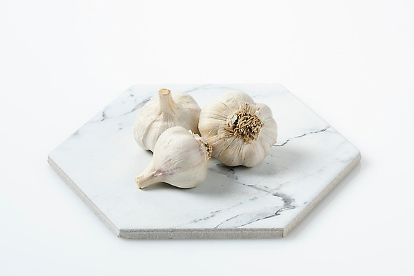 포토 JPG 스튜디오촬영 그릇 다이어트 식재료 실내 마늘 누끼 사람없음 흰색 신선 세개 오브젝트 흰배경 유기농 채식 건강식 국내포토 식기 웰빙 음식 컬러 백그라운드 채소 건강 3 내부 파일형식