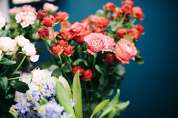 포토 JPG 꽃 여유 실내 근접촬영 취미 사람없음 장미 다발 꽃집 즐거움 국내포토 식물 감정 뷰포인트 내부 상점 파일형식