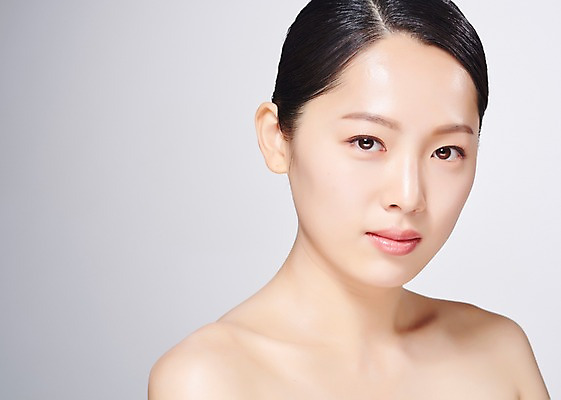포토 JPG 스튜디오촬영 응시 여자 얼굴 모션 회색배경 실내 한명 사람 근접촬영 상반신 20대 성인 앞모습 신체부위 뷰티 한국인 의료성형뷰티 성인여자한명만 국내포토 1 시선 뷰포인트 백그라운드 동양인 청년 내부 회색 여자한명만 성인여자만 파일형식