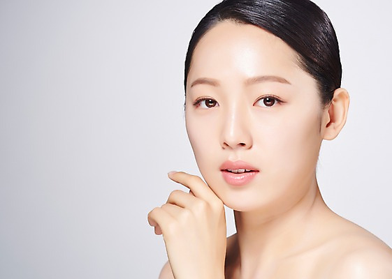 포토 JPG 스튜디오촬영 응시 여자 얼굴 모션 회색배경 실내 한명 사람 손짓 근접촬영 상반신 20대 성인 옆모습 신체부위 뷰티 한국인 의료성형뷰티 성인여자한명만 국내포토 1 시선 뷰포인트 백그라운드 동양인 청년 내부 회색 여자한명만 성인여자만 파일형식