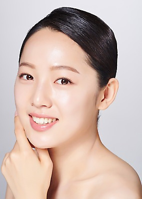 포토 JPG 스튜디오촬영 응시 여자 얼굴 모션 회색배경 실내 한명 미소 사람 손짓 근접촬영 상반신 20대 성인 옆모습 신체부위 뷰티 한국인 의료성형뷰티 성인여자한명만 국내포토 1 시선 뷰포인트 백그라운드 표정 동양인 청년 내부 회색 여자한명만 성인여자만 파일형식