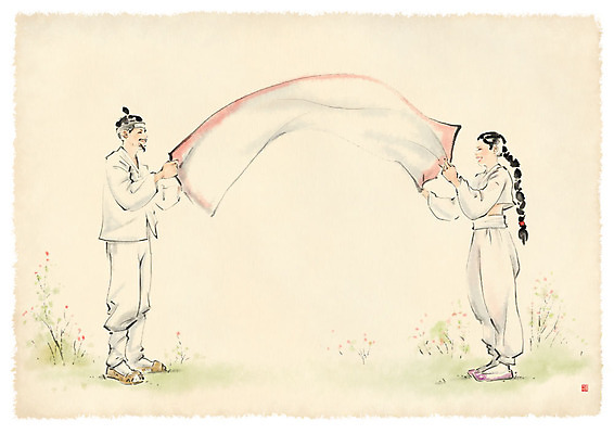 전신 PSD 한국전통 부부 여자 남자 일러스트 캘리그라피 붓터치 수묵화 서기 미소 사람 성인 두명 마주보기 이불 즐거움 먼지털기 성인만 털기 국내일러스트 전통 커플 감정 침구 모션 한국 표정 미술 파일형식