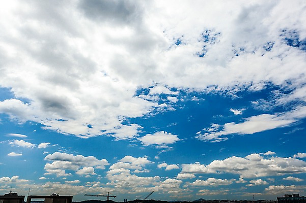 포토 JPG 주간 구름 자연 하늘 한국 풍경 사람없음 야외 파란색 맑음 도시 판교 국내포토 자연요소 아시아 컬러 날씨 생태계 분당 파일형식