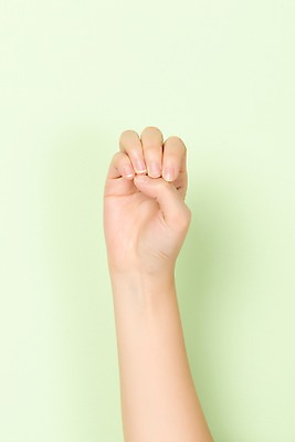 포토 JPG 스튜디오촬영 알파벳 커뮤니케이션 실내 누끼 사람 손짓 신체부위 30대 E 복지 소통 의사소통 지문자 청각장애인 초록배경 국내포토 영어 백그라운드 컨셉 모션 내부 초록색 장년 장애인 사회이슈 수화 파일형식