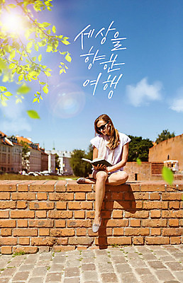 전신 PSD 서양인 외국인 편집이미지 여자 여유 여행 하늘 휴식 한명 사람 앉기 20대 성인 앞모습 책 독서 햇빛 봄 나뭇가지 산뜻 성인여자한명만 이미지편집 나무 1 계절 감정 뷰포인트 컨셉 모션 인종 청년 태양 여자한명만 성인여자만 파일형식