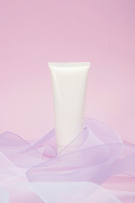 포토 JPG 스튜디오촬영 리본 분홍색 실내 사람없음 화장품 끈 오브젝트 분홍색배경 오간디리본 국내포토 컬러 백그라운드 내부 뷰티 파일형식