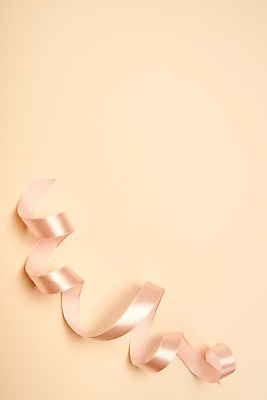 포토 JPG 스튜디오촬영 리본 분홍색 실내 사람없음 하이앵글 끈 오브젝트 포장재료 베이지색배경 플랫레이 국내포토 뷰포인트 컬러 백그라운드 포장 내부 플랫 베이지색 파일형식
