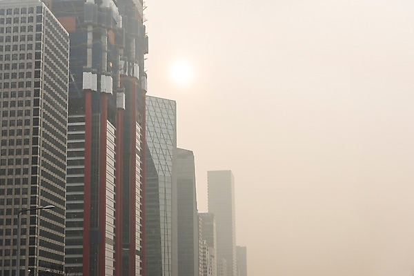 포토 JPG 주간 겨울 하늘 날씨 서울 한국 빌딩 공해 사람없음 야외 도시풍경 환경 환경오염 오염 사회이슈 대기오염 흐림 뿌연 여의도 황사 미세먼지 국내포토 자연요소 계절 아시아 컨셉 풍경 건물 도시 먼지 파일형식