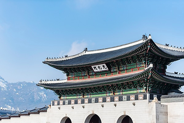포토 JPG 주간 한국전통 고건축 겨울 한국건축 하늘 서울 사람없음 야외 궁전 문화재 경복궁 광화문 겨울풍경 국내포토 자연요소 전통 건축물 계절 건축 한국 풍경 랜드마크 파일형식