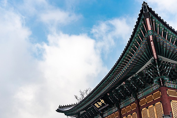 포토 JPG 주간 구름 한국전통 고건축 겨울 한국건축 하늘 서울 사람없음 야외 궁전 문화재 덕수궁 중화전 겨울풍경 국내포토 자연요소 전통 건축물 계절 건축 한국 풍경 파일형식