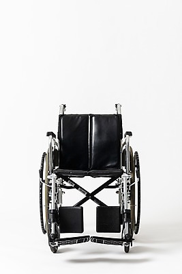 포토 JPG 스튜디오촬영 실내 누끼 사람없음 한개 의료용품 오브젝트 휠체어 흰배경 장애 보조기구 국내포토 1 백그라운드 의료기기 내부 흰색 기구 파일형식