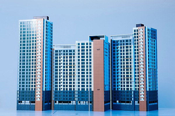 포토 JPG 스튜디오촬영 건축 부동산 아파트 주택 실내 누끼 사람없음 건물 파란색 재산 이사 하락 투자 건축모형 개발 분양 아파트분양 국내포토 건축물 컬러 컨셉 비즈니스 내부 금융 모형 파일형식
