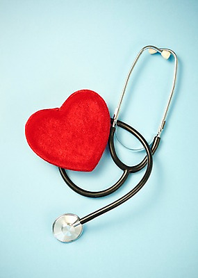 포토 JPG 스튜디오촬영 행복 감정 청진기 실내 사랑 누끼 사람없음 빨간색 파란색 하트 심장 즐거움 오브젝트 파란배경 국내포토 모양 컬러 백그라운드 의료기기 내부 장기_의학 파일형식
