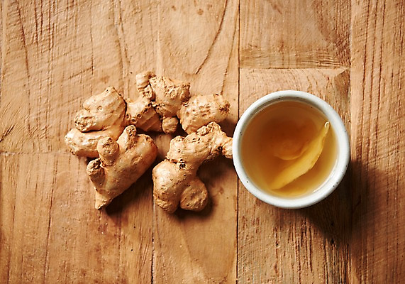 포토 JPG 스튜디오촬영 동양문화 전통 디저트 실내 건강 사람없음 하이앵글 차 전통차 찻잔 다도 생강 생강차 플랫레이 나무배경 국내포토 문화 음료 음식 뷰포인트 백그라운드 채소 잔 내부 차_음료 예절 플랫 파일형식