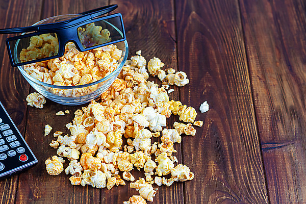 포토 JPG 해외이미지 응시 종이 안경 커피 음료 음식 재료 가족 휴식 주택 패스트푸드 따뜻함 옥수수 사람없음 친구 노트북 빛 상자 노란색 3D 헤드폰 어둠 튀김 사발 바이러스 클래식 달콤 쓰레기 리모컨 저녁 낟알 영화관 레모네이드 양동이 필름 팝콘 패키지 파열 생태학 짠맛 해외포토 시선 잡화 교육 컬러 음향기기 컨셉 관계 곡류 건물 전자제품 사기그릇 맛 인스턴트 야간 극장 디지털합성 에이드 파일형식 이미지허브