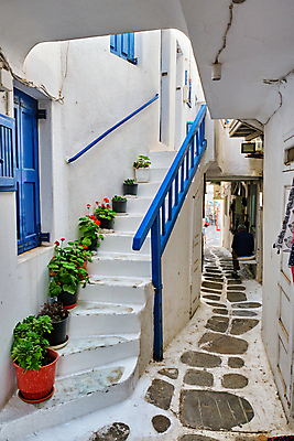 포토 JPG 해외이미지 전통 꽃 유럽 화분 섬 여행 건축양식 창문 휴가 거리 주택 풍경 사람없음 건물 여름 파란색 여행객 문 계단 마을 벚꽃 흰색 도시 지중해 그리스 그림 휴양지 타운 그리스인 미코노스섬 방법 해외포토 서양인 식물 건축물 계절 건축 나라 바다 컬러 사람 장소 파일형식 이미지허브