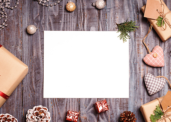 포토 JPG 해외이미지 종이 크리스마스 프레임 사람없음 목재 선물상자 하트 솔방울 목업 오너먼트 해외포토 모양 나무 기념일 크리스마스장식 재료 선물 상자 파일형식 이미지허브