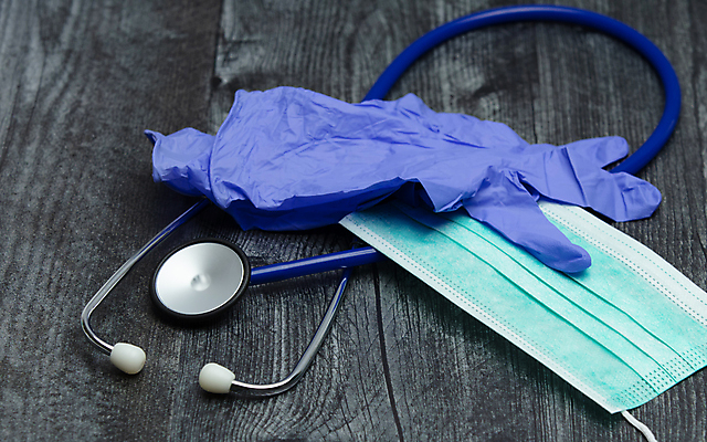 포토 JPG 해외이미지 장갑 청진기 의료기기 건강 병원 가면 마스크 안전 사람없음 목재 파란색 건강관리 고통 장비 심장 맥박 보호 은색 질병 예방 전염 돌봄 해외포토 나무 잡화 감정 컬러 컨셉 재료 의학 모션 관리 장기_의학 감염 파일형식 이미지허브