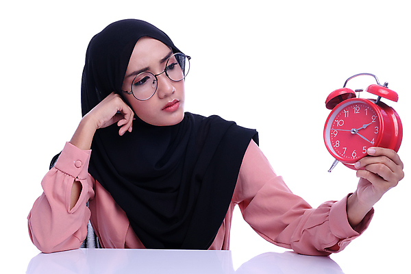 포토 JPG 해외이미지 스튜디오촬영 직업 학생 교육 무기 시계 백그라운드 셔츠 비즈니스 CEO 사업가 수업 아침 관리 한명 사람 성인 금발 사무실 숫자 교사 자명종 반지 잡기 시간 업무 비즈니스우먼 날짜 이슬람교 손목시계 속도 경영자 공포 비서 타이머 경보 기간 카운트다운 카피스페이스 해외포토 주간 문자 1 헤어스타일 여자 종교 상의 장신구 모션 실내 공백 알람 작업 직장인 리더 파일형식 이미지허브