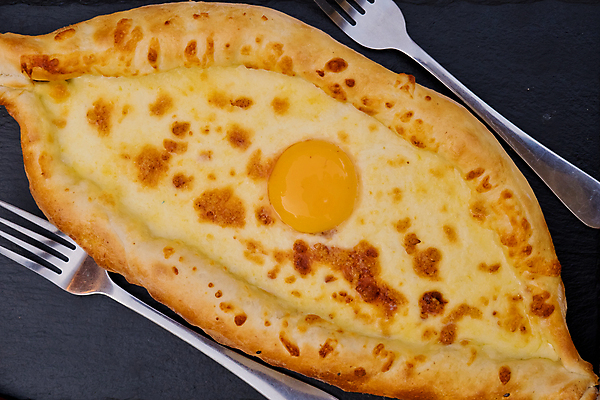 포토 JPG 해외이미지 전통 접시 문화 음식 빵 백그라운드 포크 탁자 치즈 건강 요리 사람없음 노란색 주방 식당 계란 식사 빵집 신선 도자기 맛 아침식사 소프트포커스 버터 노른자 내추럴 점심식사 조지아 페스츄리 해외포토 식기 컬러 가구 컨셉 유제품 촬영기법 상점 알 동유럽 파일형식 이미지허브