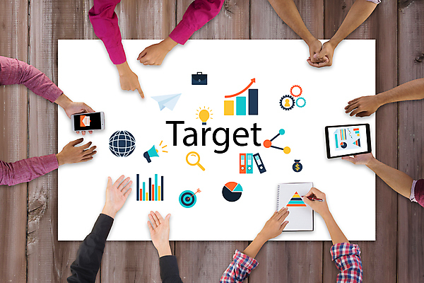 포토 JPG 해외이미지 아이콘 직업 인터넷 비즈니스 사업가 통신 회의 아이디어 안테나 사람 사람없음 그래픽 단어 스마트폰 사무실 알약 디지털 작업 비즈니스우먼 네트워크 계획 연결 토론 고객 심볼 분석 시작 온라인 브레인스토밍 해외포토 문자 여자 컨셉 핸드폰 스마트기기 약 직장인 파일형식 이미지허브