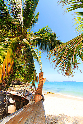 포토 JPG 해외이미지 전통 아시아 모래 파도 바다 섬 여행 교통시설 태국 자연 하늘 휴가 휴식 항해 풍경 사람없음 물 여름 여행객 침묵 만 투명 보트 크리스탈 휴양지 함선 안다만 터키석 푸켓 해외포토 자연요소 계절 나라 교통 컨셉 배_교통 사람 소리 장소 광석 보석 시설 생태계 파일형식 이미지허브