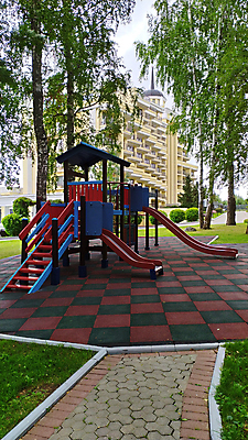 포토 JPG 해외이미지 나무 공원 행복 어린이 스포츠 백그라운드 사다리 학교 놀이 사람없음 야외 초록색 여름 파란색 컬러풀 장난감 운동 계단 산책 유치원 장비 게임 아기 도시 군중 미끄럼틀 놀이터 플라스틱 그네 튜브 이웃 기어가기 땅바닥 해외포토 식물 계절 공공시설 교육 감정 컬러 모션 재질 휴식 바닥 건강 사람 도구 놀이기구 파일형식 이미지허브