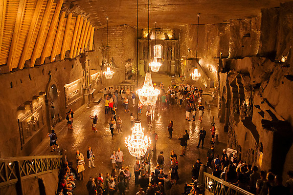 포토 JPG 해외이미지 유럽 길 조각 여행 건축양식 사람 사람없음 목재 세계 조각상 교회 여행객 그룹 복도 중세 터널 동굴 재산 크리스탈 땅 회의실 천장 아치 박물관 소금 광택 지하 동쪽 폴란드 깊이 르네상스 짠맛 크라쿠프 해외포토 나무 건축 나라 재료 종교건축 건물 금융 조형물 역사 맛 광석 방향 파일형식 이미지허브