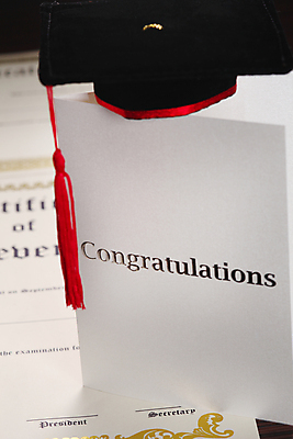 포토 JPG 해외이미지 스튜디오촬영 종이 성공 사람없음 세로 컬러풀 한개 기쁨 축하 메시지 해외포토 1 감정 컬러 컨셉 실내 파일형식 이미지허브