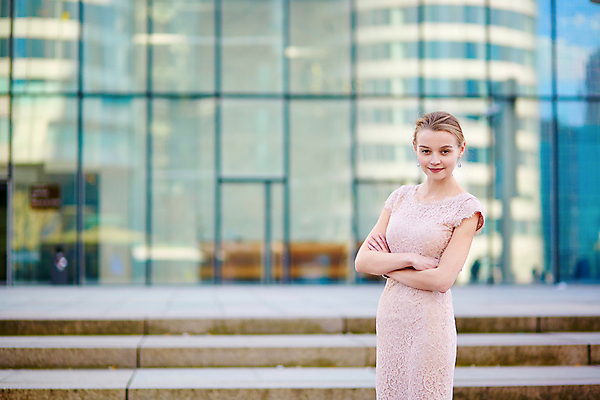 포토 JPG 해외이미지 직업 유럽 비즈니스 하늘 성공 모바일 거리 한명 사람 건물 금융 프랑스 흰색 비즈니스우먼 자신감 도심 스마트 리더 프랑스어 로스앤젤레스 경영 지능 파리(프랑스) 해외포토 문자 1 건축물 여자 감정 나라 컬러 컨셉 경제 미국 도시 직장인 파일형식 이미지허브