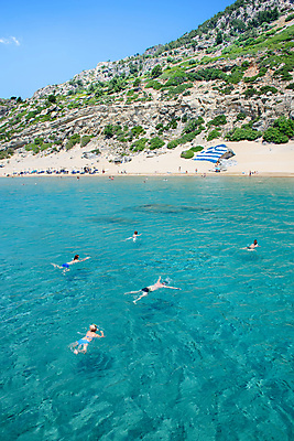 포토 JPG 해외이미지 모래 바다 섬 여행 요트 하늘 휴가 사람 풍경 사람없음 여름 파란색 햇빛 맑음 수영 기쁨 깃발 보트 스노클링 지중해 그리스 싱글 수영선수 그리스인 파라다이스 해외포토 서양인 계절 감정 유럽 컬러 배_교통 날씨 운동선수 태양 수상스포츠 파일형식 이미지허브