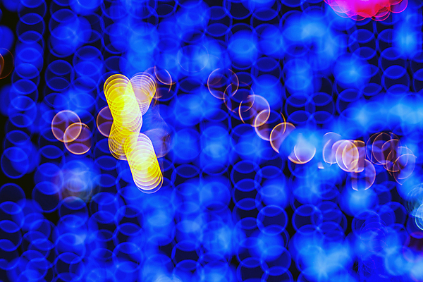 포토 JPG 해외이미지 디자인 백그라운드 컨셉 크리스마스 패턴 추상 휴가 조명 새로움 사람없음 아웃포커스 장식 가로 파란색 빛 컬러풀 파티 축제 거품 축하 야간 소프트포커스 연도 디스코 보케 부드러움 공상 마법 빛망울 블러 카피스페이스 효과 해외포토 자연요소 기념일 음악 컬러 무늬 촬영기법 이벤트 공백 춤 감각 파일형식 이미지허브