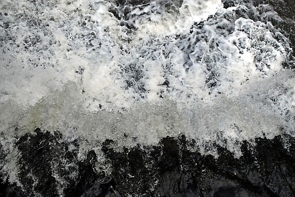 포토 JPG 해외이미지 백그라운드 모션 자연 추상 사람없음 야외 물 파란색 강 환경 거품 회색 젖음 흐름 추위 흰색 액체 서핑 급류 떨어짐 묘사 질감 폭풍 내추럴 생태학 해외포토 자연요소 교육 컬러 컨셉 무늬 날씨 수상스포츠 생태계 파일형식 이미지허브