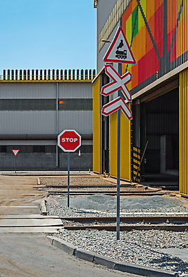 포토 JPG 해외이미지 식물 산업 도로 오렌지 회사 비즈니스 공장 사람없음 건물 빨간색 초록색 노란색 환경 기계 재활용 회색 흰색 업무 가장자리 제조 상품 묘사 준비 영토 지역 서명 방법 배기가스 스모그 철강 해외포토 건축물 길 컬러 과일 공업 교통시설 작업 둘레 친환경 파일형식 이미지허브