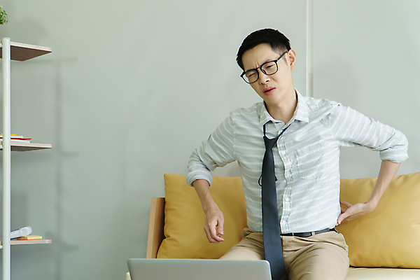 포토 JPG 해외이미지 직업 손 남자 포즈 컨셉 신체 비즈니스 근육 노동자 스트레스 주택 실내 건강 피곤 한명 사람 앉기 동양인 성인 30대 노트북 소파 사무실 약 고통 업무 비즈니스맨 신장 질병 상처 종업원 허리 경영자 목 문제 팔 긴장 나쁜 요통 해로움 해외포토 1 감정 의자 의학 모션 인종 내부 건물 신체부위 장년 전자제품 작업 직장인 비뇨기관 리더 허리통증 파일형식 이미지허브