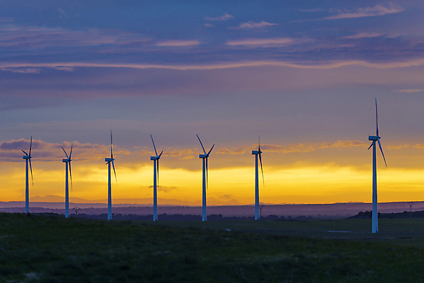 포토 JPG 해외이미지 공원 산업 밭 자연 하늘 바람 산 사람없음 야외 가로 초록색 태양 농장 일출 환경 힘 일몰 재활용 풍차 발전기 에너지 스페인 그린에너지 풍력에너지 밀 생태계 프로펠러 지구온난화 유지 내추럴 방앗간 생태학 해외포토 자연요소 공공시설 교육 유럽 컬러 농업 날씨 곡류 노을 발전소 친환경 기후변화 파일형식 이미지허브