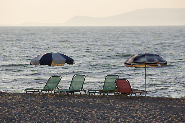 포토 JPG 해외이미지 유럽 아시아 모래 파도 바다 섬 여행 자연 하늘 호텔 날씨 휴가 휴식 풍경 사람없음 야외 빨간색 물 여름 파란색 맑음 꿈 바위 만 휴게실 파라다이스 해외포토 자연요소 계절 나라 컬러 컨셉 숙소 돌_바위 생태계 파일형식 이미지허브