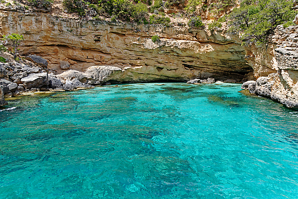 포토 JPG 해외이미지 나무 모래 바다 섬 여행 자연 하늘 휴가 산 사람없음 야외 물 파란색 햇빛 맑음 침묵 이탈리아 만 동굴 지중해 에메랄드 내추럴 지질학 터키석 해외포토 자연요소 식물 교육 유럽 컬러 날씨 태양 소리 보석 생태계 파일형식 이미지허브